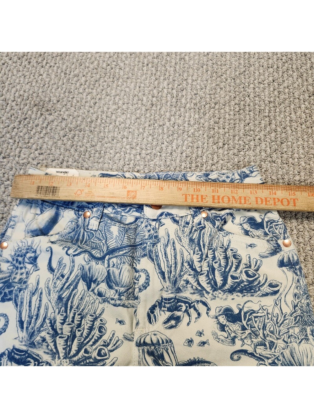 Wrangler Wanderer Women's Blue and White High Rise Flared Jeans 24/30 NWT - Picture 2 of 11